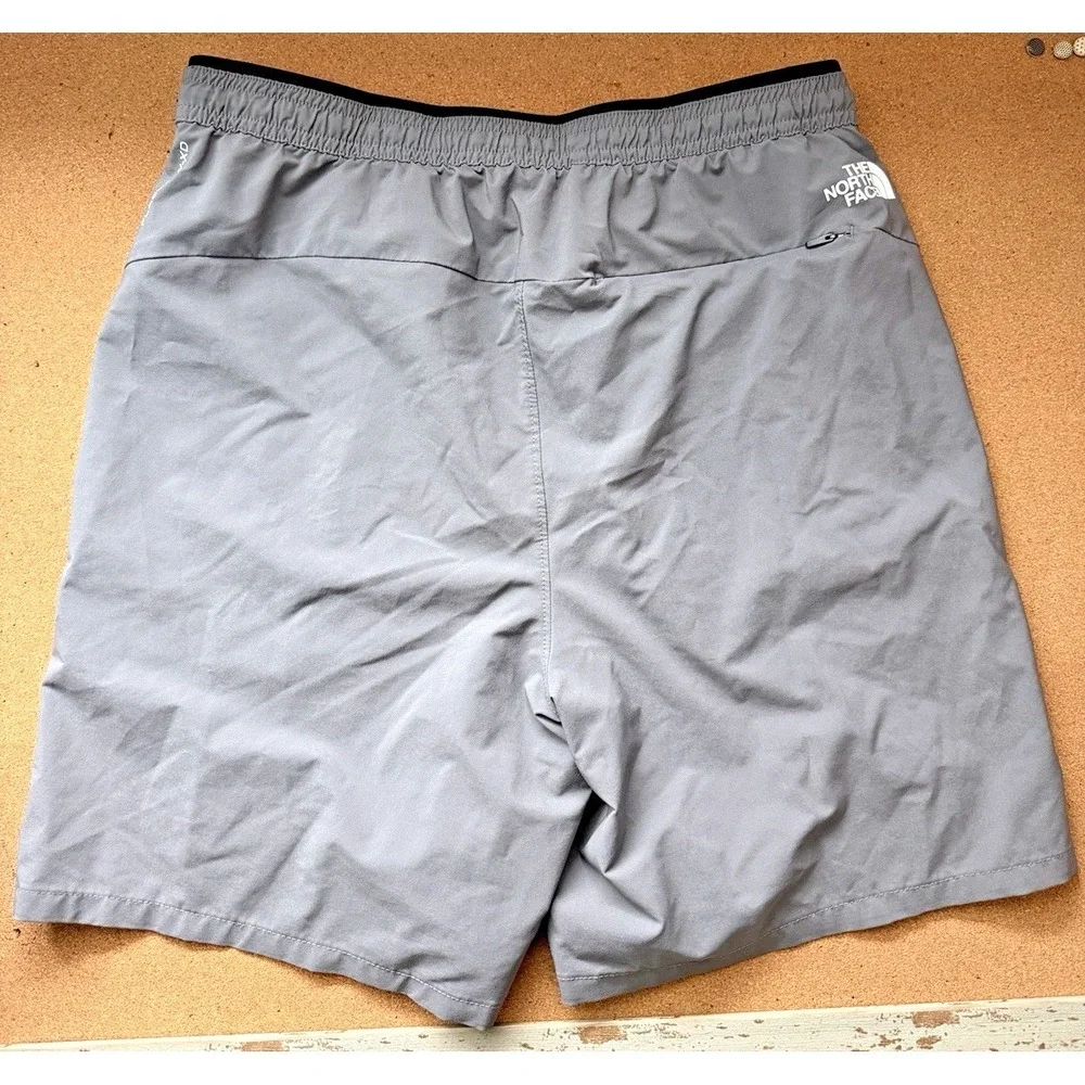 The North Face‎ Men's FlashDry-XD Shorts Gray Size Small Athletic Hiking